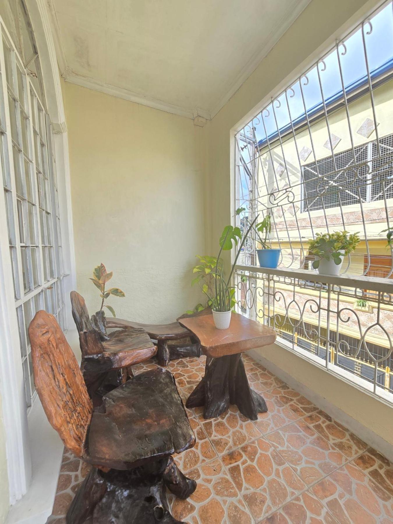 35 Amistad Guesthouse Багио Экстерьер фото